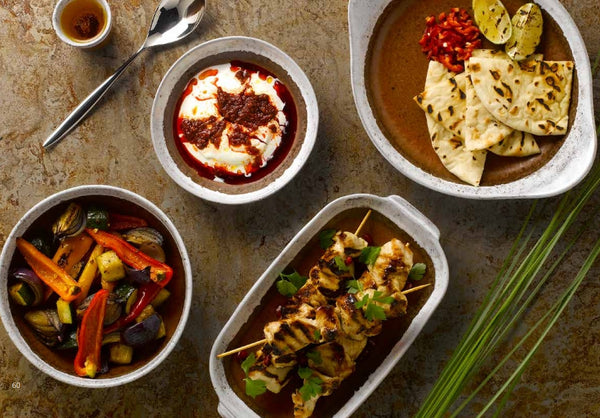 Tierra- Rectangular Plate 26.6 x 15.8 x 2.8cm