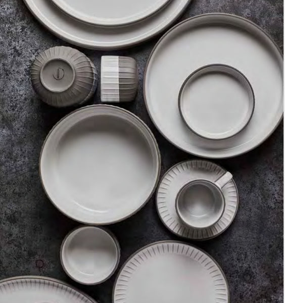 Matte White walled plate 21.5cm