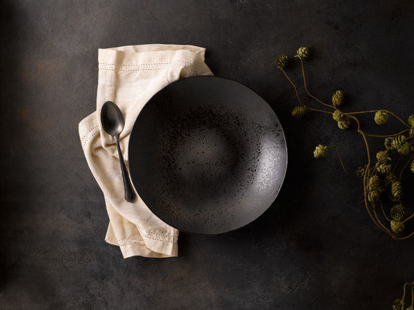 Midnight Black- Oval Salad Plate Plain 26 x 19.5cm - Studio1765