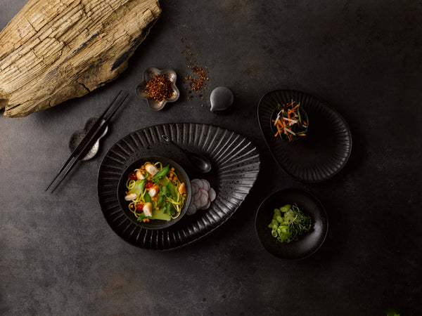 Midnight Black- Oval Salad Plate Plain 26 x 19.5cm - Studio1765